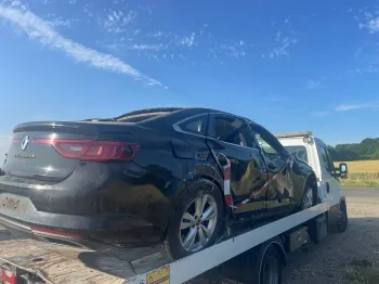 Besoin d'un épaviste pour enlever votre épave vers un centre VHU agrée ?